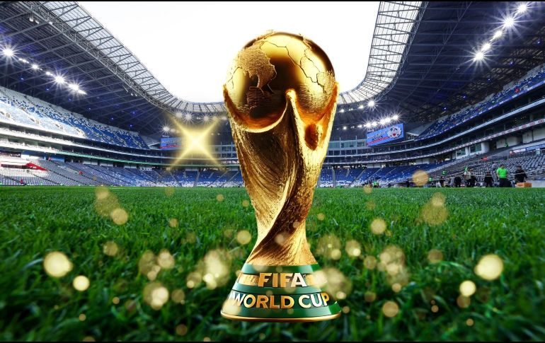 El ganador entre Bolivia y Surinam se medirá a Irán en busca de uno de los últimos boletos disponibles para el Mundial 2026. ESPECIAL / IMAGO7 y CANVA