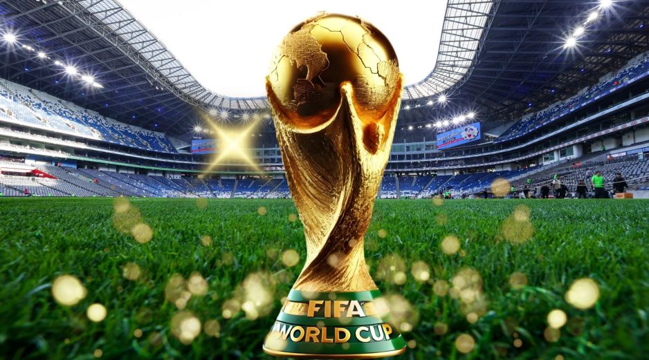 El ganador entre Bolivia y Surinam se medirá a Irán en busca de uno de los últimos boletos disponibles para el Mundial 2026. ESPECIAL / IMAGO7 y CANVA