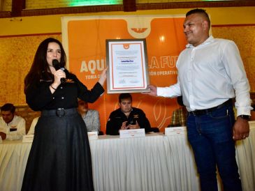 La coordinadora estatal del partido, Mirza Flores, destacó la unidad y los acuerdos que se han logrado para fortalecer la estructura. ESPECIAL