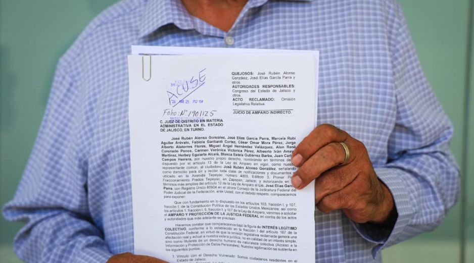 En la imagen, el amparo interpuesto por el colectivo 