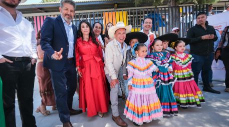 En la visita al Jardín de Niños 