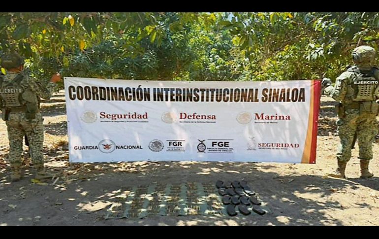 Las armas y los cartuchos fueron asegurados en Escuinapa y Elota. ESPECIAL