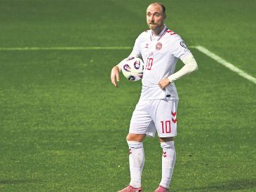 Christian Eriksen. Su experiencia será vital en una repesca sin margen de error. EFE