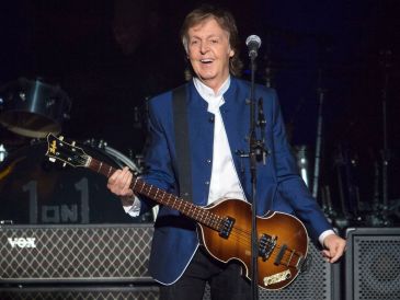 Paul McCartney, de 83 años, se mantiene activo en el mundo de la música con conciertos y canciones nuevas. AP/ARCHIVO