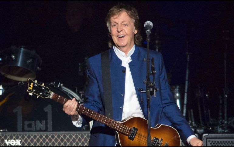 Paul McCartney, de 83 años, se mantiene activo en el mundo de la música con conciertos y canciones nuevas. AP/ARCHIVO
