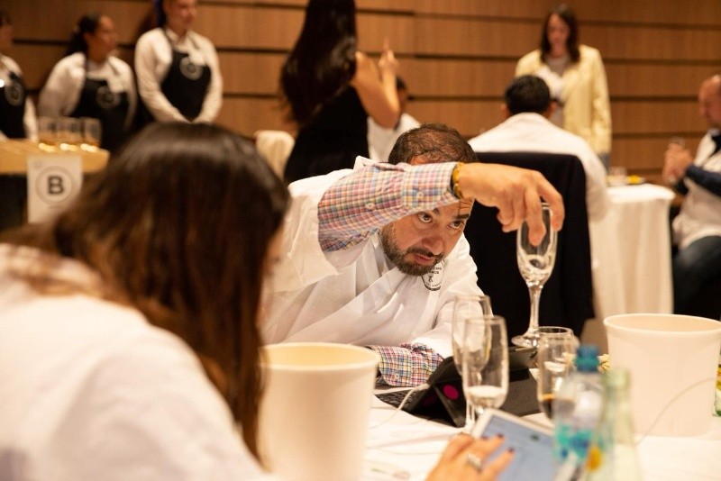 &nbsp;Los especialistas evalúan las muestras mediante catas a ciegas bajo estrictos criterios técnicos