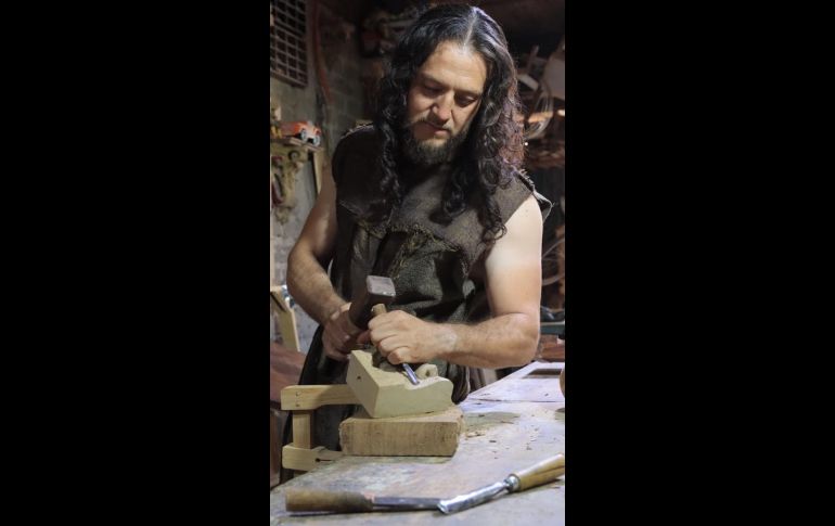 Miguel Iván, quien desde 2015 participa en la Judea, asegura que portar esta cruz representa un momento de profunda satisfacción personal y espiritual. CORTESÍA