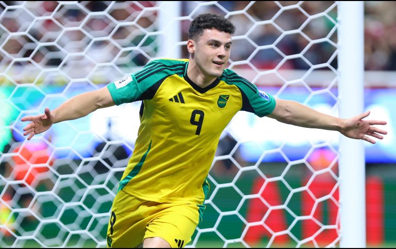 Cadamarteri cuenta con una conexión indirecta con el futbol mexicano a través del Wrexham, su club actual, y el Necaxa. IMAGO7.