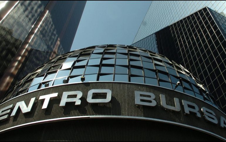 El Índice de Precios y Cotizaciones (IPC) llegó a las 67 mil 087.64 unidades. EFE/ARCHIVO