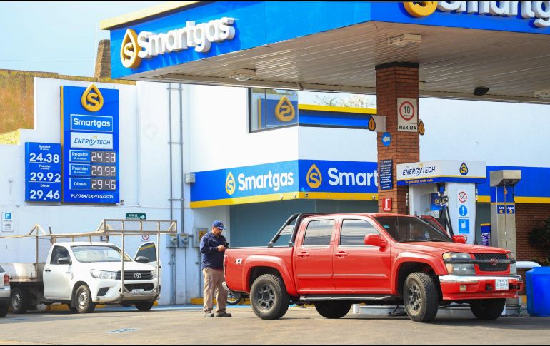 El incremento reciente ha generado inconformidad entre usuarios frecuentes de combustible. EL INFORMADOR / J. ACOSTA