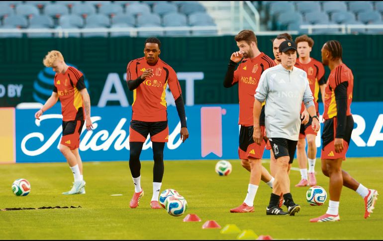 Los Diablos Rojos llegan con confianza, pero con ajustes en su planteamiento. EFE