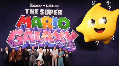 El elenco de la película 'Super Mario Galaxy: la película' durante el preestreno mundial en Kyoto (Japón). EFE/ Tomohiro Ohsumi