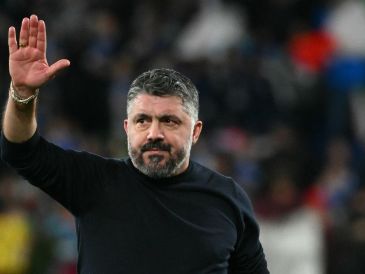 "Con el dolor en el corazón, al no haber alcanzado el objetivo que nos habíamos fijado, considero concluida mi experiencia en el banquillo de la selección", lamentó Gennaro Gattuso. AFP / ARCHIVO