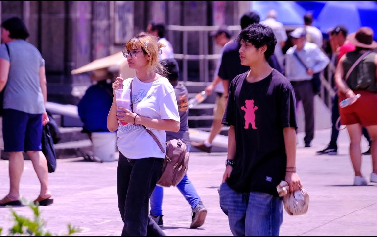 Los grupos más vulnerables ante el calor extremo son las niñas y niños menores de 6 años de edad y las personas mayores de 65 años. ESPECIAL