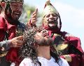 Sólo al viacrucis de este Viernes Santo asistieron 2 millones 200 mil personas. EFE/M. Guzmán