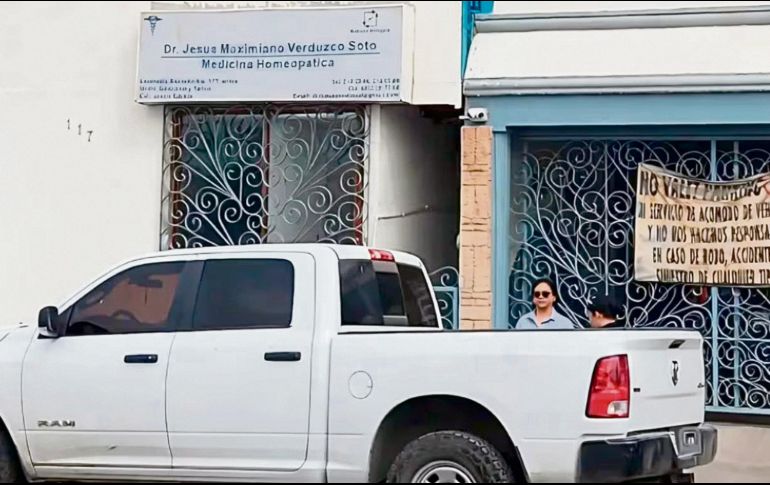 Autoridades aseguraron medicamentos y soluciones inyectables que se encontraban en un consultorio en Hermosillo, Sonora. ESPECIAL