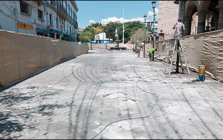 La explanada es uno de los principales focos de atención de las obras. ESPECIAL