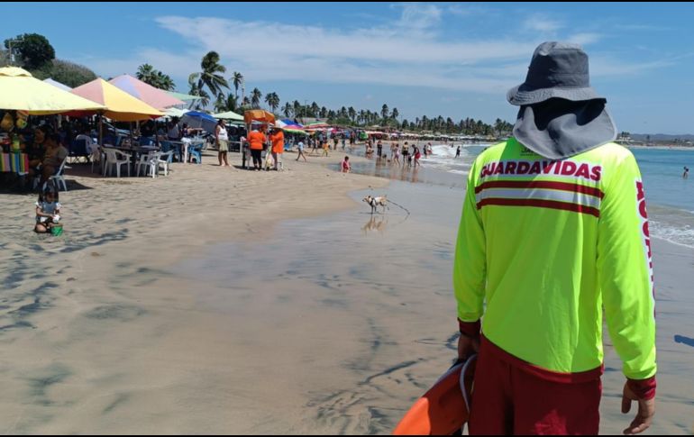 La Unidad Estatal de Protección Civil y Bomberos de Jalisco (UEPCBJ) informó sobre la llegada de más de 712 mil visitantes a playas, centros recreativos y eventos religiosos. CORTESÍA