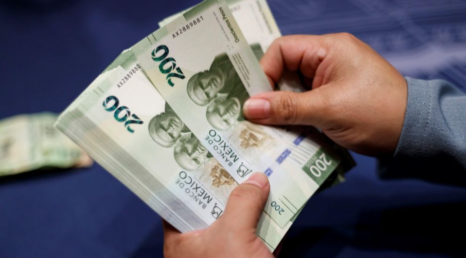 La mediana de la expectativa para la tasa de inflación anual promedio entre 2028 y 2032 se situó en 3,7%, sin cambios. EFE/J. Méndez
