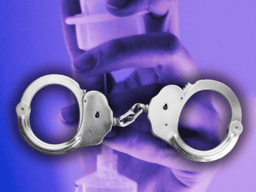 Jesús Maximiano "N", de 65 años, médico general, es el responsable de la clínica donde se suministraron sueros vitaminados que presuntamente provocaron la muerte de ocho personas. ESPECIAL