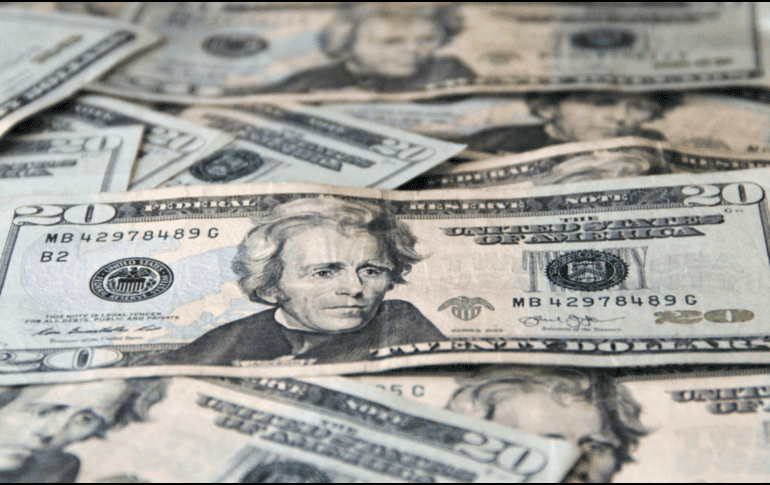 Esta caída se suma a una racha negativa: en la última semana la divisa estadounidense retrocedió 2.16%. CANVA