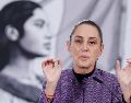 La presidenta de México, Claudia Sheinbaum, habla en una rueda de prensa este miércoles en Palacio Nacional de la Ciudad de México. EFE/I. Esquivel