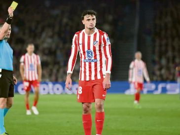 Marc Pubill. El defensor quedó en el centro de la polémica tras una acción clave en la derrota de los culés. ESPECIAL