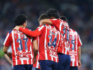 La determinación se tomó de manera conjunta entre el cuerpo técnico y el equipo médico, con el objetivo de evitar cualquier riesgo que pueda agravar su condición y asegurar una recuperación adecuada. IMAGO7