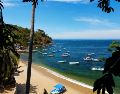 Combinar la pasión del futbol con la inigualable belleza de nuestras playas es, sin duda, la jugada maestra para este 2026. ESPECIAL / CANVA
