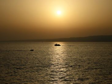 Una vuelta de "El Niño" en la segunda mitad del año hace temer a los climatólogos que la humanidad se encamine hacia nuevas olas de calor extremas. AFP / ARCHIVO