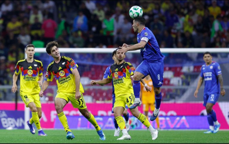 América y Cruz Azul alargaron sus rachas sin victoria. EFE/S. Gutiérrez