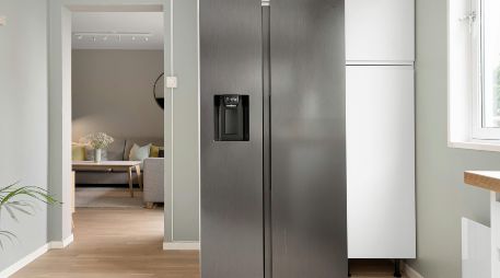 Este descuido, aunque parece menor, puede tener consecuencias importantes a largo plazo, especialmente en hogares donde el refrigerador nunca se apaga. Unsplash