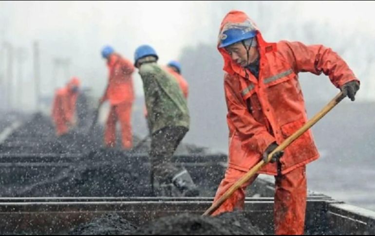 Para reducir la presencia del coque de petróleo, Pemex planea invertir alrededor de 3 mil 540 millones de pesos durante el actual sexenio. PEMEX