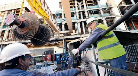 La CFE proyecta una planta de ciclo combinado cerca de Guadalajara. Esta tecnología que aprovecha gas natural y vapor genera electricidad con mayor eficiencia, menos combustible, menores emisiones y mayor estabilidad en el suministro. AFP
