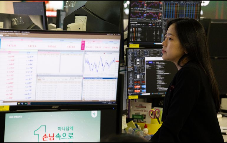 El Dow Jones fue el único indicador bursátil de la Bolsa de Nueva York que cerró a la baja. EFE/J. Heon-Kyun