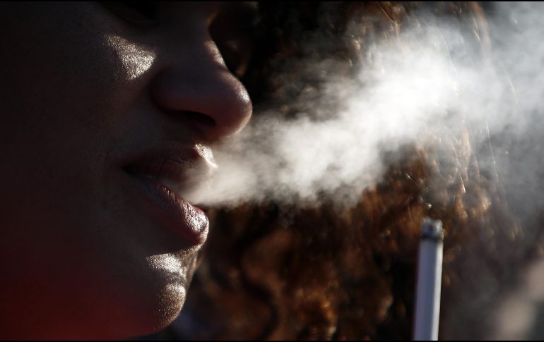 En este último año, la falsificación sumó 490 millones de unidades. EFE/ARCHIVO