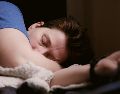Udespertar con lágrimas es una invitación directa a escuchar lo que tu cuerpo comunica en silencio. NSPLASH / SHANE