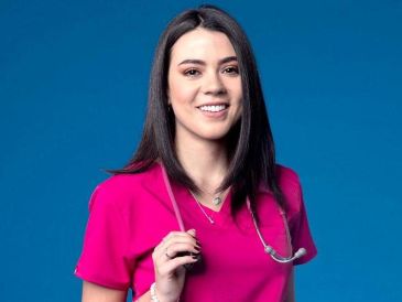 Ana Cecilia Jara promociona "Vivir más empieza hoy". ESPECIAL/PENGUIN RANDOM HOUSE.