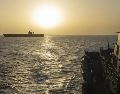 El bloqueo ha provocado un choque inmediato en los mercados energéticos globales. EFE/@CENTCOM