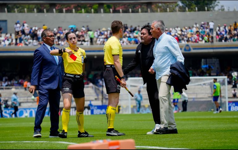 A la sanción se suma el partido de suspensión que deberá cumplir durante la Jornada 15, consecuencia directa de la expulsión ocurrida en Ciudad Universitaria. IMAGO7