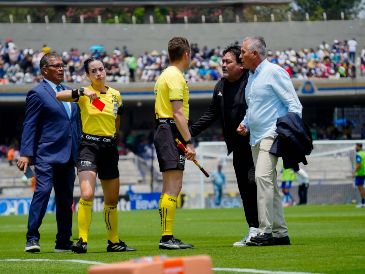 A la sanción se suma el partido de suspensión que deberá cumplir durante la Jornada 15, consecuencia directa de la expulsión ocurrida en Ciudad Universitaria. IMAGO7