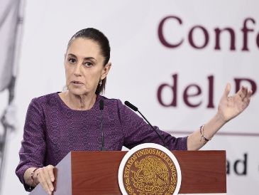 La Presidenta Sheinbaum explicó que la persona aún evalúa la propuesta para aceptar el cargo de consejara juridica.  EFE/ Jose Mendez