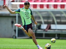 LUIS CHÁVEZ. Tras una ausencia que se prolongó por 304 días, el mediocampista volvió a pisar el césped en una competición oficial. IMAGO7