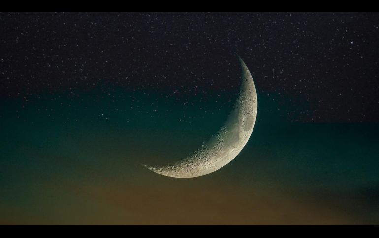 La fase de Cuarto Creciente de la Luna marca un momento clave dentro del ciclo lunar: es el periodo ideal para tomar decisiones, avanzar en proyectos y materializar ideas que comenzaron a gestarse días atrás. Pixabay