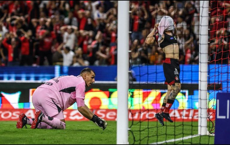 Atlas y Tigres dejan en suspenso su clasificación y se jugarán todo en la última jornada. EL INFORMADOR/ A. NAVARRO.