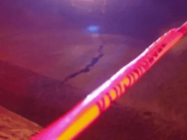 De acuerdo con información extraoficial, la primera línea de investigación apunta a un aparente robo.