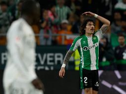 Hector Bellerín. El futbolista español marcó el gol del empate en el tiempo agregado. EFE/J. Muñoz