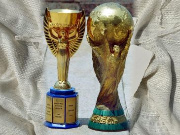 La historia de la Copa del Mundo es un reflejo fiel de la pasión que mueve a millones de personas. ESPECIAL / AFP y CANVA
