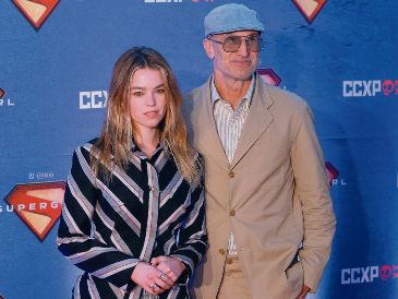 Milly Alcock y Craig Gillespie agradecieron el cariño de los fanáticos mexicanos durante su visita a nuestro país. EFE