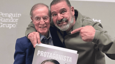 Durante la votación para el Salón de la Fama, David Faitelson se disculpó con José Ramón Fernández. INSTAGRAM/@odinciani